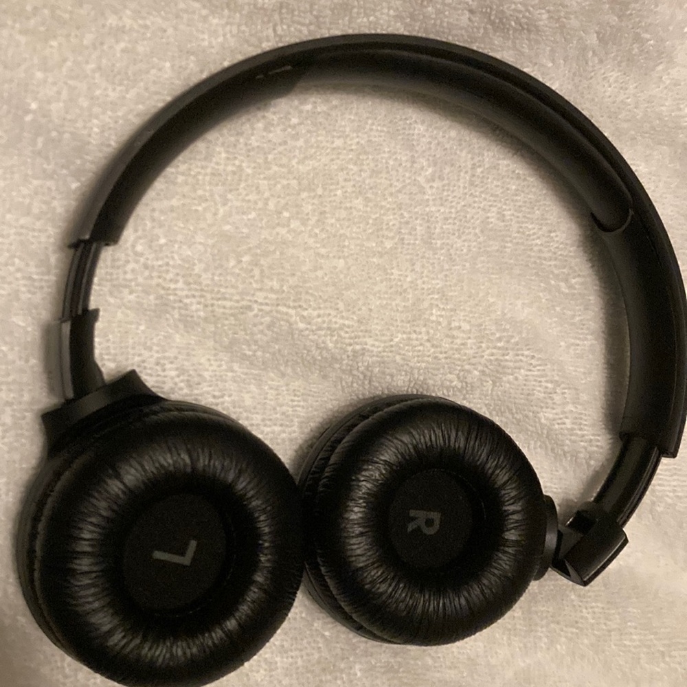 JBL Bluetooth Headphones